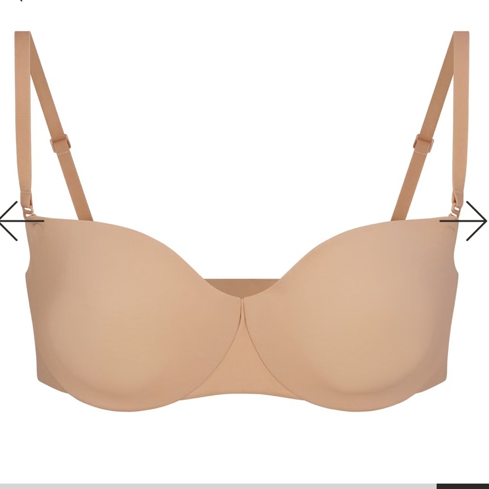 NWT SKIMS Smoothing Intimates Unlined Strapless Bra